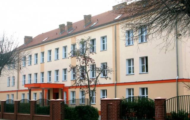 Elementary School No. 1 by the Commission of National Education in Dębno