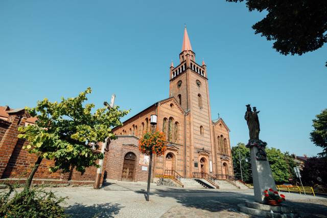 Church of St. Apostles Peter and Paul in Dębno